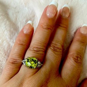 Peridot and CZ sterling silver ring - August